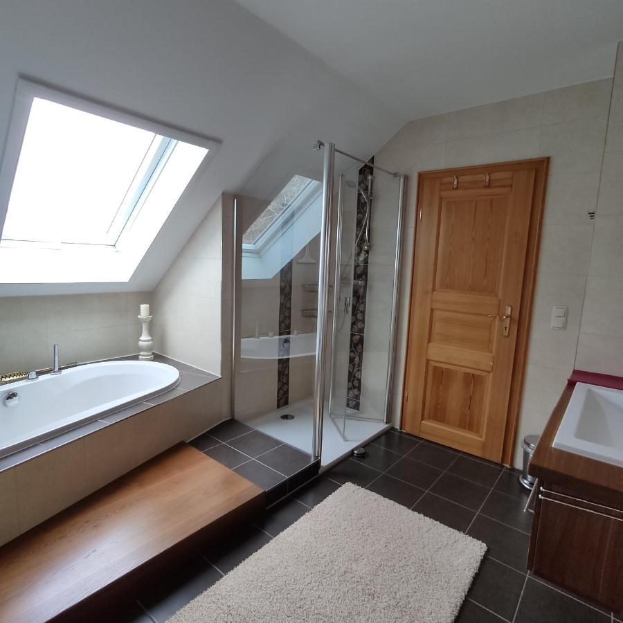 Ferienwohnung Adelhardt Eckersdorf Екстериор снимка