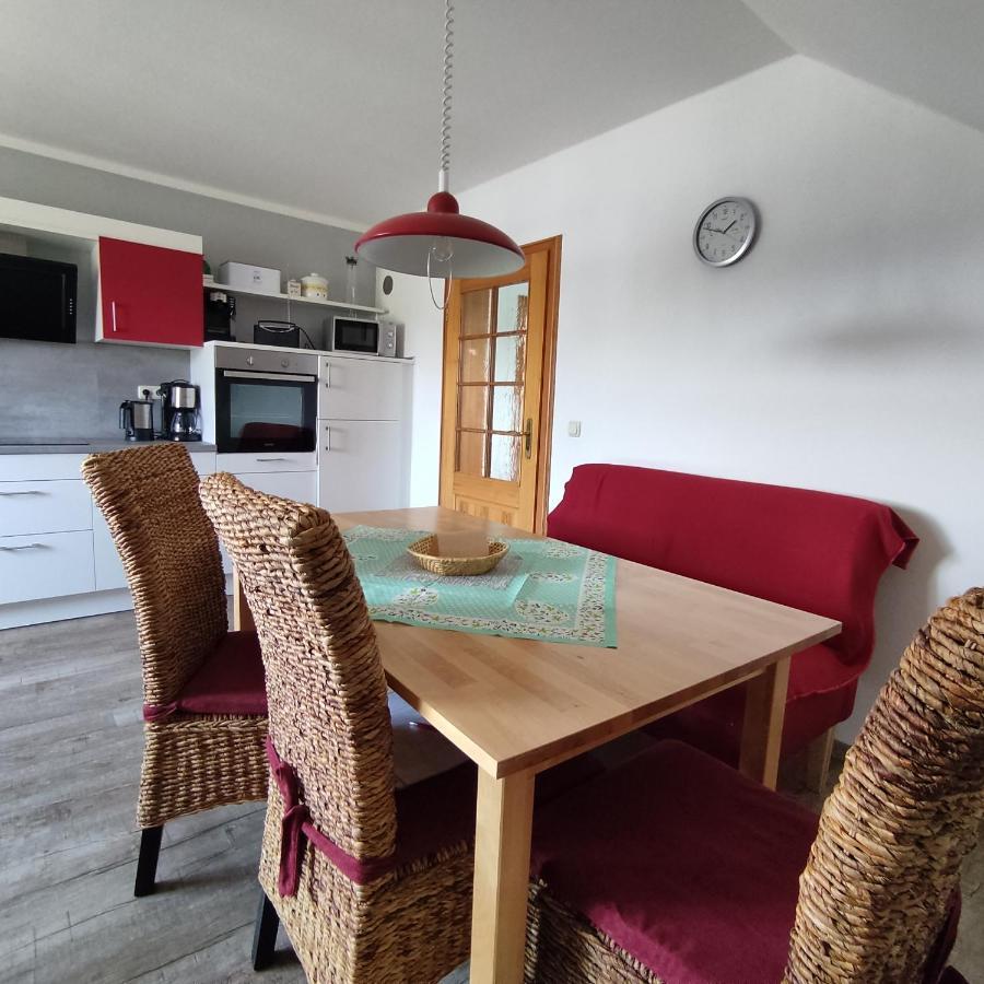 Ferienwohnung Adelhardt Eckersdorf Екстериор снимка